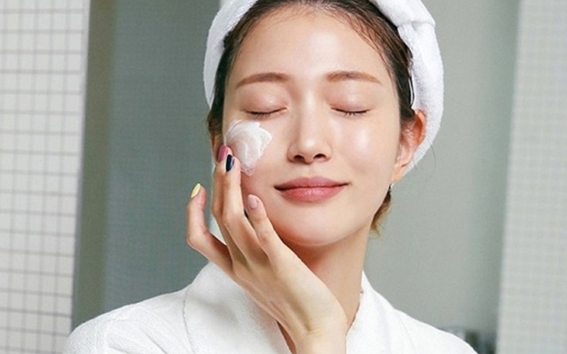 Bộ sản phẩm chăm sóc da mặt cho nữ 