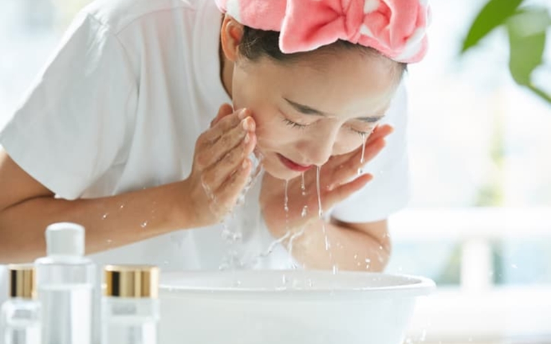 Bộ sản phẩm chăm sóc da mặt cho nữ 